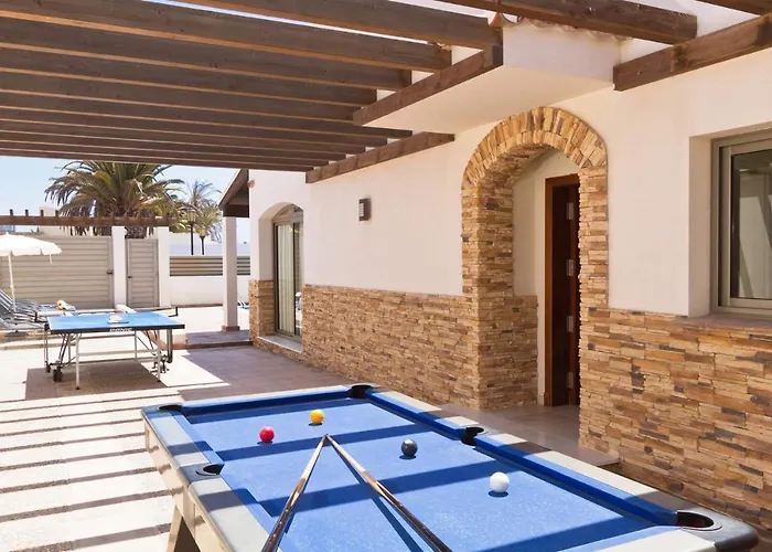 Juliana By וילה *