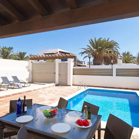 Juliana By 科拉雷侯